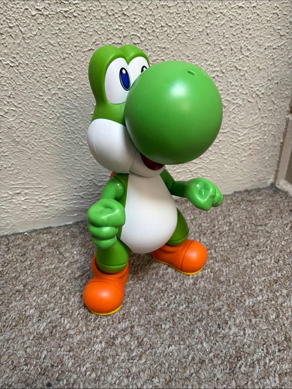 World of Nintendo Let's Go Yoshi Super Mario Jakks Pacific Interactive 12" 2022